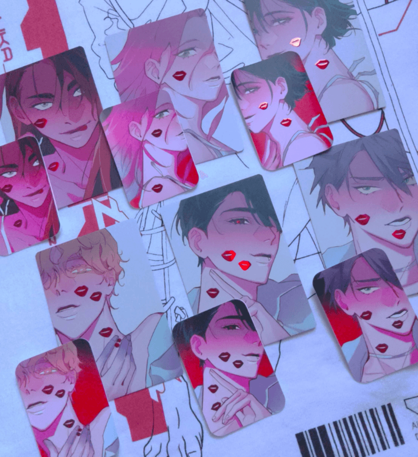 ALNST kisses photocards