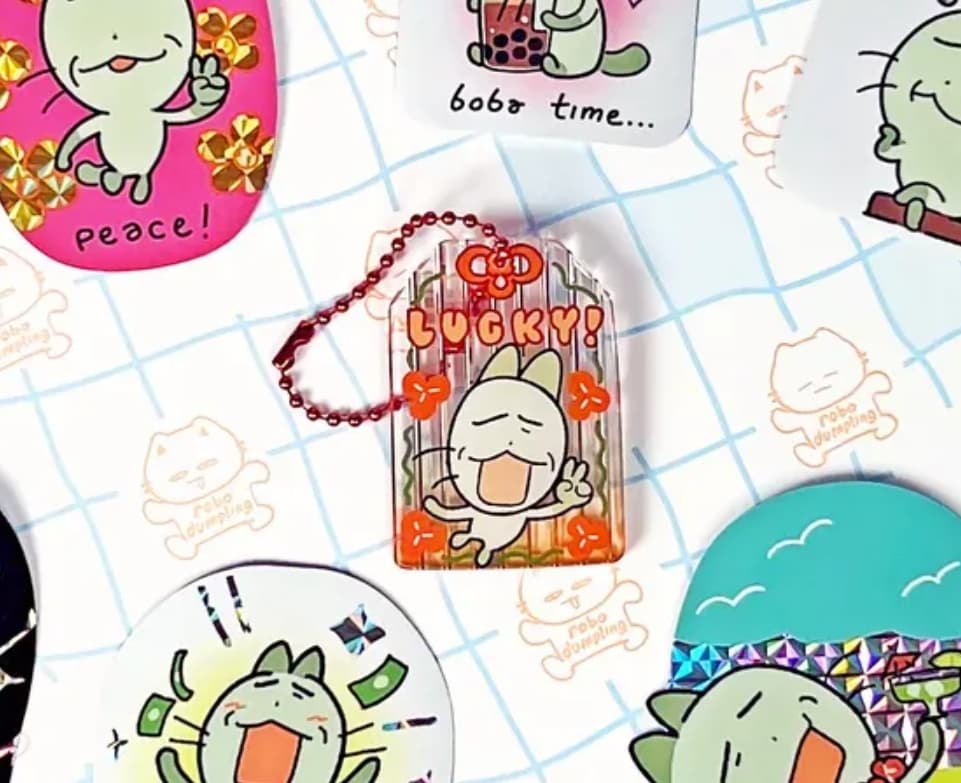 lucky nyanpaw charm